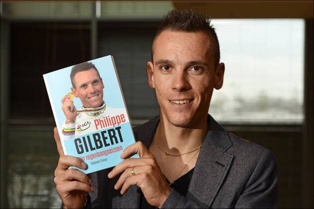Philippe Gilbert präsentiert in Brüssel seine Biografie CYCLISME : Philippe Gilbert presente son livre Ma saison arc en ciel - Bruxelles - 04 12 2012 Photonews Panoramic 