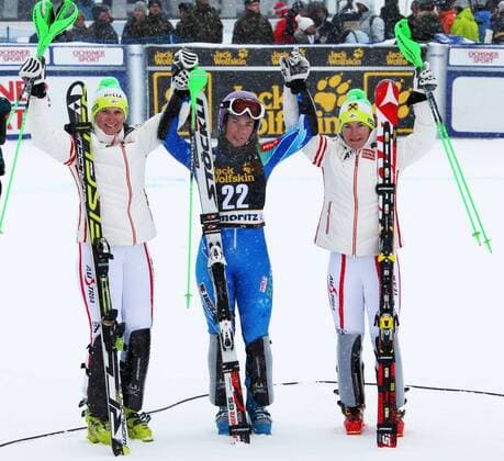 SKI ALPIN - FIS WC St. Moritz, Super-Kombination, Damen ST.MORITZ,SCHWEIZ,07.DEZ.12 - SKI ALPIN - FIS Weltcup, Superkombination der Damen, Slalom. Bild zeigt den Jubel von Nicole Hosp (AUT), Tina Maze (SLO) und Kathrin Zettel (AUT). 