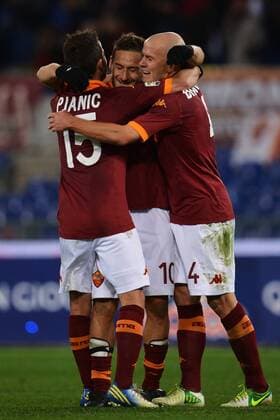 Francesco Totti 3-1 Roma.Goal celebration.- Rom, 08.12.2012 - Serie A 2012 2013 - AS Rom vs ACF Fiorentina (AC Florenz) - andreaxstaccioli