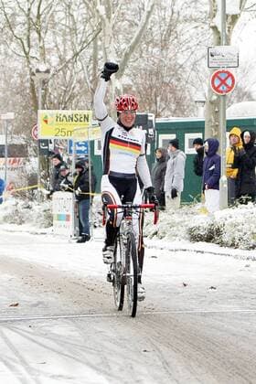 Siegerin Hanka Kupfernagel (GER), 38. Frankfurter Rad-Cross, Frankfurt am Main, Bornheimer Hang, 09.12.2012