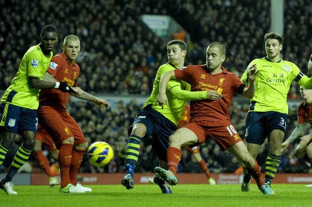 15.12.2012. Liverpool, England. Joe Cole of Liverpool in action during the Premier League game between FC Liverpool and Aston Villa from Anfield,Liverpool xAlanxEdwardsx  ActionPlus9082