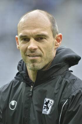 Alexander Schmidt Trainer (TSV 1860 München). Porträt, TSV 1860 München vs Dynamo Dresden