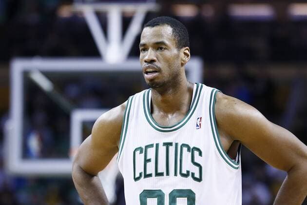 19 December 2012: Boston Celtics center Jason Collins (98) rests during the Boston Celtics 103-91 victory over the Cleveland Cavaliers at the TD Garden, Boston, Massachusetts, USA. NBA Basketball Herren USA DEC 19 Cavaliers at Celtics Icon483121219102 EDITORIAL USE ONLY