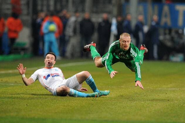 Mathieu Valbuena (Marseille) Jonathan Brison (Saint Etienne) FOOTBALL: Olympique Marseille (OM) - AS Saint Etienne (ASSE). Ligue 1 - 23 12 2012 N.LeGouic FEP Panoramic 