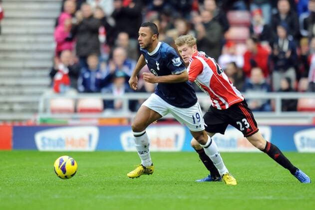 Football - 2012 2013 Premier League - Sunderland vs. Tottenham Hotspur Mousa DembÃ©lÃ© (Spurs) and James McClean (Sunderland) at the Stadium of Light 