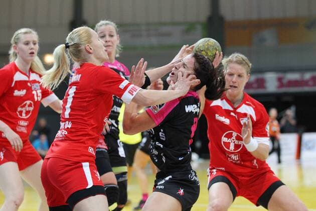 Patricia STEFANI (TusSies Metzingen) gegen Denisa GLANKOVICOVA (TSV Bayer 04 Leverkusen)