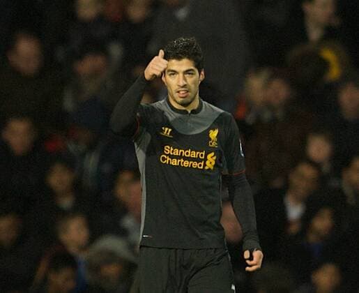 PROPAGANDA20121230 Football - soccer: Barclays Premier League, Queens Park Rangers (QPR) FC - Liverpool FC, Liverpool s xLuis Alberto Suarez Diaz celebrates scoring the second goal against Queens Park Rangers (QPR) during the Premiership match at Loftus Road. (Hinweis: Verwendung nur in Deutschland, Österreich oder Schweiz - only Germany, Austria and Switzerland) xHOCHxZWEIx xPropagandax 