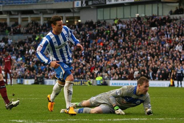 Football - FA Cup 3rd Round - Brighton and Hove Albion vs Newcastle United Brighton s Wil Hoskins fires in the second goal at The American Express Community Stadium 