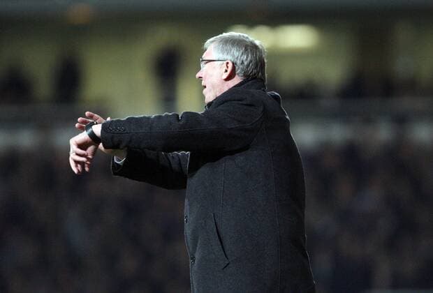 05.01.2013. East London, England. Sir Alex Ferguson Manager of Manchester United asking for time from the referee during The FA Cup Third Round with Budweiser game between West Ham United and Manchester United (ManU) from Boleyn Ground, Upton Park. xKieranxGalvinx  ActionPlus