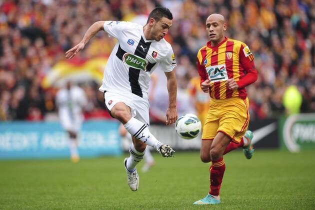 Ala Eddine Yahia (Lens) vs Melvut Erding (Rennes) - RC Lens vs Stade Rennes - Coupe de France - 06 01 2013 JBAutissier Panoramic 