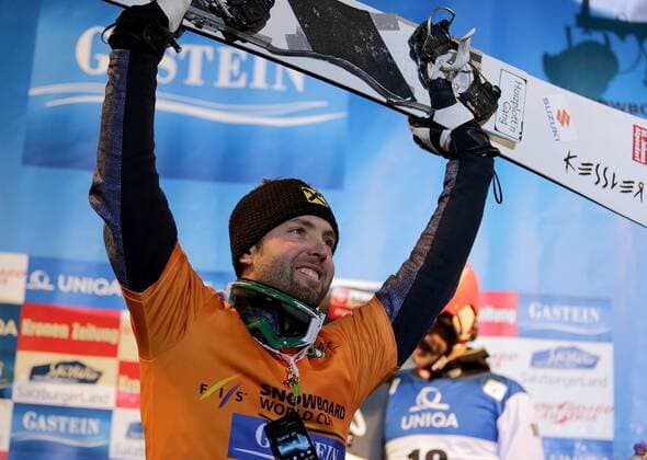 SNOWBOARD - FIS WC Bad Gastein, PSL, Herren BAD GASTEIN,AUSTRIA,11.JAN.13 - SNOWBOARD - FIS Weltcup, Parallel Slalom der Herren, Siegerehrung. Bild zeigt den Jubel von Andreas Prommegger (AUT). 