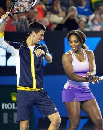 TENNIS - Australian Open 2012 MELBOURNE,AUSTRALIEN,12.JAN.13 - TENNIS - Grand Slam, Australian Open, Kids Tennis Day. Bild zeigt Novak Djokovic (SRB) und Serena Williams (USA). 
