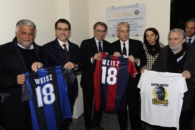 Db Milano 15 01 2013 - coppa Italia Inter-Bologna Before kickoff, representatives of both clubs honored Hungarian coach Arpad Weisz, who guided Inter to one league title and Bologna to two in the 1920s and 1930s. Weisz, who was Jewish, died at the Auschwitz concentration camp in Poland during World War II. Albano Guaraldi-Virgino Merola-Massimo Moratti-Giuliano Pisapia 