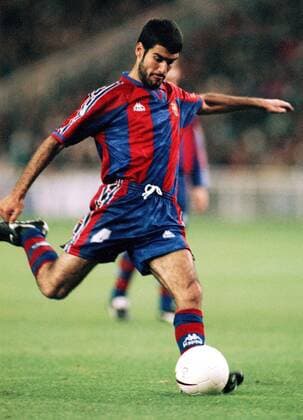 Josep GUARDIOLA, Football player of Spain, with the ball. Real Madrid - Barcelona (Barca) Spanish League 1996-97. Santiago Bernabeu Stadium. 07-12-1996. 