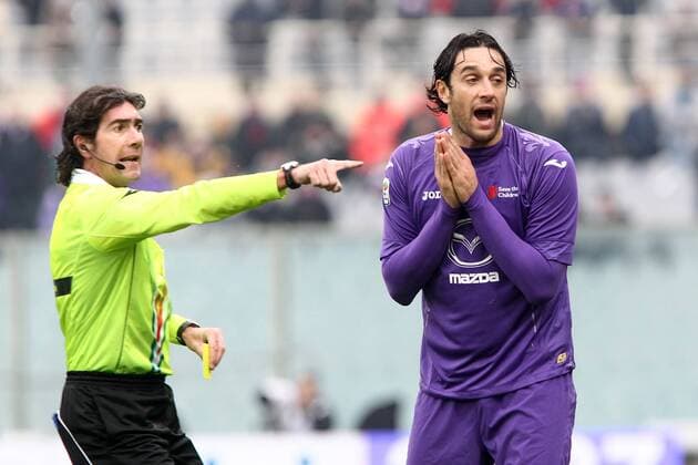 Luca Toni Fiorentina und Schiedsrichter Mauro Bergonzi - Serie A 2012 13. AC Florenz (ACF Fiorentina) v SSC Neapel PaoloxNucci