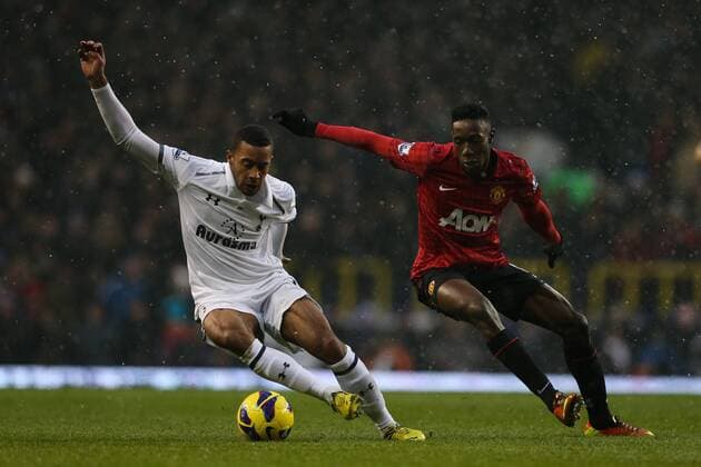 Football - 2012 2013 Premier League - Tottenham Hotspurs vs. Manchester United ManU Tottenham s Mousa Dembele and Manchester United ManU s Danny Welbeck at White Hart Lane, London 