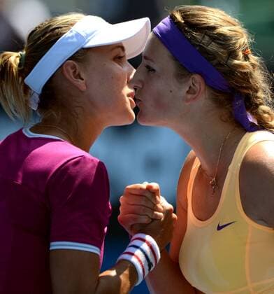(130121) -- MELBOURNE, Jan. 21, 2013 (Xinhua) -- Victoria Azarenka (R) of Belarus greets Elena Vesnina of Russia after their women s singles 4th round match at the Australian Open tennis tournament in Melbourne, Australia, Jan. 21, 2013. Victoria Azarenka won the match 2-0.(Xinhua Chen Xiaowei) AUSTRALIA-MELBOURNE-TENNIS-WOMEN S SINGLES 