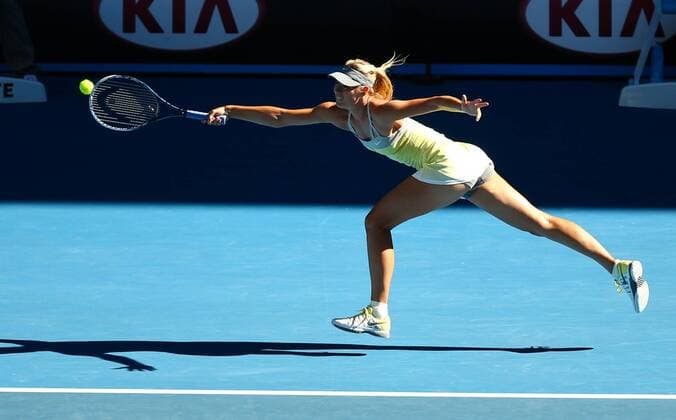 Australian Open 2013, Melbourne Park,ITF Grand Slam Tennis Tournament ,Maria Sharapova(RUS),Aktion,Einzelbild,Ganzkoerper,Querformat,
