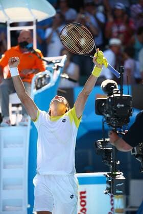 Australian Open 2013, Melbourne Park,ITF Grand Slam Tennis Tournament ,David Ferrer (ESP) macht die Faust und jubelt,Jubel,Emotion,Einzelbild,Halbkoerper,Hochformat,