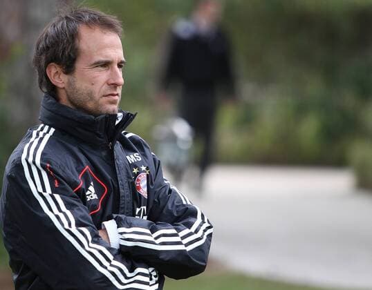 FUSSBALL - Bayern II, Training BELEK,TÜRKEI,24.JAN.13 - FUSSBALL - 3. Deutsche Liga, FC Bayern München II, Trainingslager. Bild zeigt Trainer Mehmet Scholl (Bayern II). 