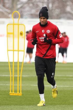 ERIC MAXIM CHOUPO- MOTING TRAINING MAINZ 05 MAINZ