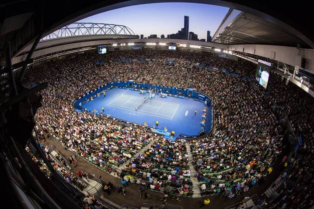 Australian Open 2013, Melbourne Park,ITF Grand Slam Tennis Tournament, Blick von oben auf den Centre Court in der Rod Laver Arena,Querformat,