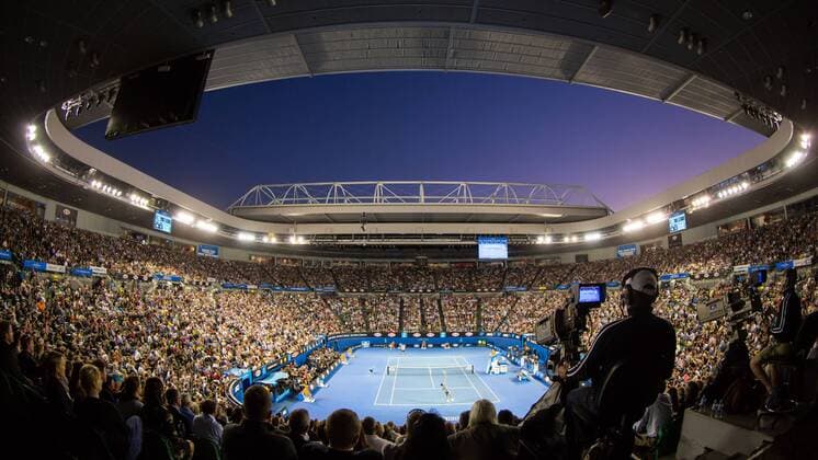 Australian Open 2013, Melbourne Park,ITF Grand Slam Tennis Tournament, Blick von oben auf den Centre Court in der Rod Laver Arena,Querformat,