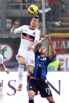 Stephan El Shaarawy Milan Carlos Carmona Atalanta Bergamo 27 01 2013 Stadio Atleti Azzurri d Italia Football Calcio Serie A 2012 13 Atalanta vs Milan PaoloxNucci