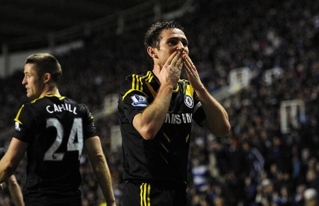 Football - Barclays Premier League - Reading vs. Chelsea Chelsea s Frank Lampard celebrates scoring their second goal of the game at the Madejski Stadium, Reading 
