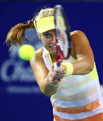 PTT Pattaya Open 2012,WTA Tennis Turnier, International Series, Dusit Resort in Pattaya, Thailand ,Sabine Lisicki (GER)),Aktion, Einzelbild,Halbkoerper,Hochformat,