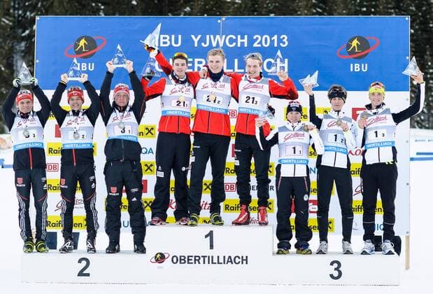 31.01.2013, Biathlonzentrum, Obertilliach AUT, IBU, Jugend und Junioren Weltmeisterschaften, Staffel Jugend Männer, im Bild v.l.n.r. Zweiter Platz Deutschland mit Maximilian Janke, Philipp Horn und Niklas Homberg, Gewinner Norwegen mit Aslak Nenseter, Fredrik Roervik und Vemund Gurigard und Dritter Platz Frankreich mit Aristide Begue, Emilien Personnaz und Fabian Claude