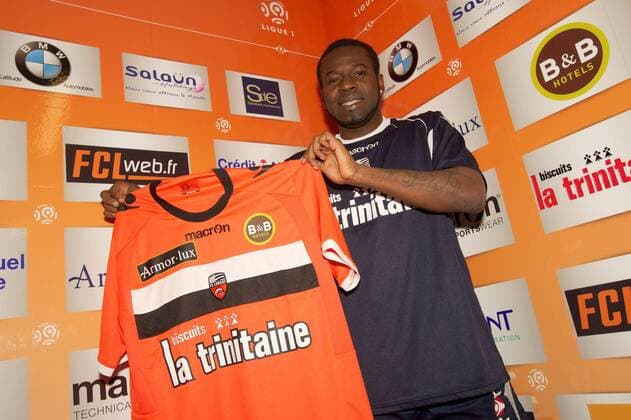 Tony Koutouan signe jusqu a la fin de saison au FC Lorient FOOTBALL : FC Lorient - Vorstellung Neuzugang - 01 02 2013 BRUNOPERREL PANORAMIC 
