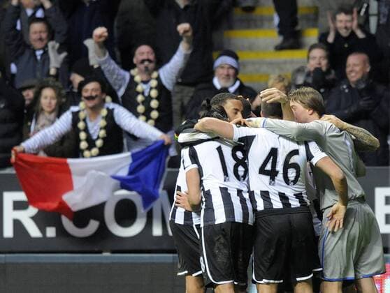 Newcastle United celebrate after the final whistle - Barclays Premier League - Newcastle Utd vs Chelsea - St. James Park - Newcastle - 02 02 13 - Picture Richard Lee Sportimage EDITORIAL USE ONLY. No use with unauthorised audio, video, data, fixture lists, club league logos or live services. Online in-match use limited to 120 images, no video emulation. No use in betting, games or single club league player publications.