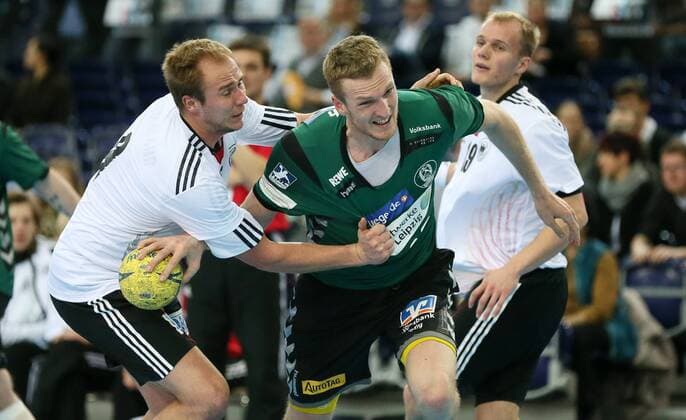 Leipzig, 02.02.2013, Arena, All Star Game, Handball, Herren, Vorspiel , Deutschland B-Auswahl vs. SC DHfK Leipzig 33:33 , Im Bild, v.l.: Stefan Lex (Deutschland), Matthias Gerlich (DHfK Leipzig) und Tim Hornke (Deutschland). ,