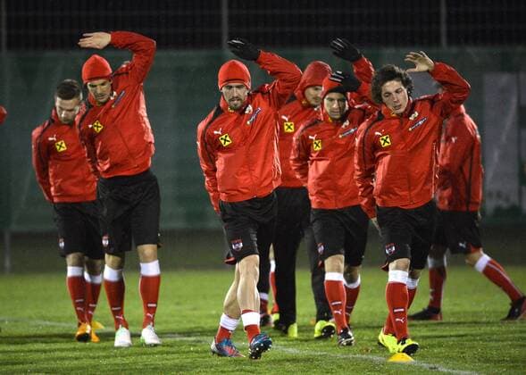 FUSSBALL - Training WIEN,AUSTRIA,04.FEB.13 - FUSSBALL - ÖFB Länderspiel Österreich Freundschaftsspiel, Vorberichte, Training Nationalteam AUT. Bild zeigt Spieler von AUT. 