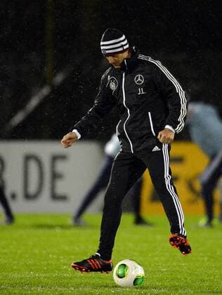 04.02.2013, Fussball, Deutsche Fussball Nationalmannschaft DFB Training, v.l. Trainer Joachim JOGI Löw (Deutsche Fussball Nationalmannschaft DFB)