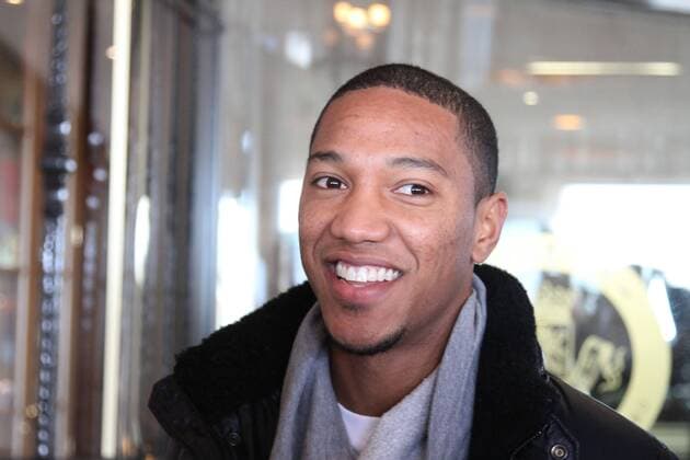 Jonathan de Guzman Arrival Dutch team Arrival Dutch team 2013 xVIxJaapxHoekxIVx 1372578