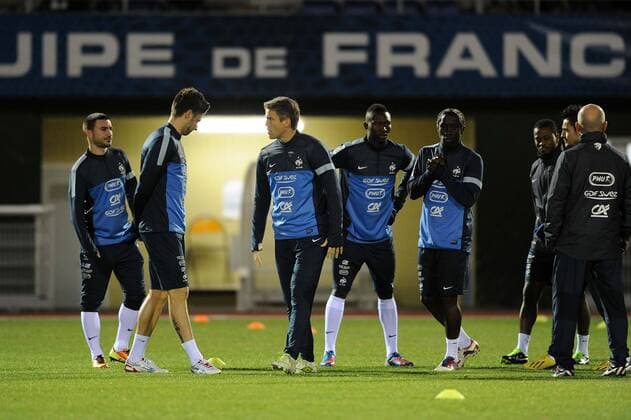 Romain Alessandrini - Olivier Giroud - Mickael Landreau - Mapou Yanga biwa - Bacary Sagna Training Nationalteam Frankreich NLeGouicxFEPxPanoramic 