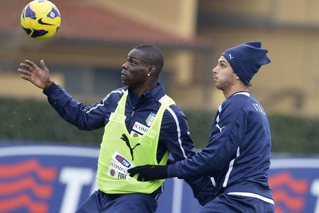 Mario Balotelli, Andrea Ranocchia.05 02 2013 Coverciano. Training Fussball-Nationammannschaft Italien. . alfredoxfalcone