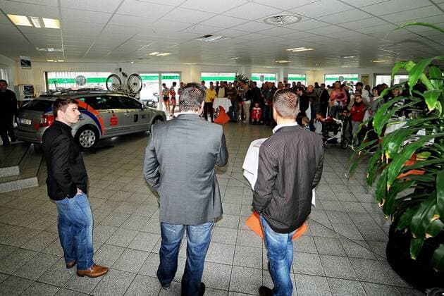 Die Teamleitung präsentiert das neue Team für die Saison 2013 - Event: Teampräsentation - LKT Team Brandenburg 2013 - Location: Autohaus Liebsch in Lübben - Brandenburg - Deutschland - Europa - Datum: 16.02.2013