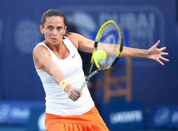 Dubai Tennis Championships 2013,WTA Tennis Turnier,International Series,Dubai Tennis Stadium, U.A.E., Roberta Vinci (ITA), Aktion,Einzelbild,Halbkoerper,Querformat,
