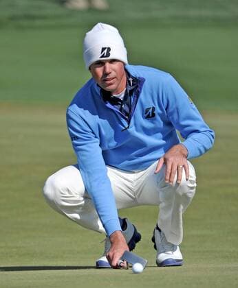Matt Kuchar lines up a putt on the twelfth green on his way to winning the Accenture World Golf Championship at The Golf Club at Dove Mountain in Marana, Arizona February 24, 2013. Kuchar defeated Hunter Mahan.  PXP2013022417