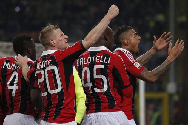Jubel AC Mailand mit Kevin Prince Boateng, Mario Balotelli, Abate und Muntari - Serie A - Inter Mailand - AC Mailand - MarcoxBertorello