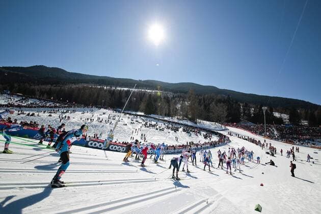 03.03.2013, Langlaufstadion, Lago di Tesero, ITA, FIS Weltmeisterschaften Ski Nordisch, Langlauf Herren, 50 km, im Bild the group at the start EP Groder