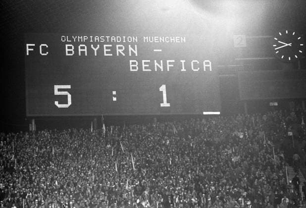 FC Bayern München - SL Benfica Lissabon 5:1 - Anzeigetafel im Münchner Olympiastadion präsentiert den Endstand