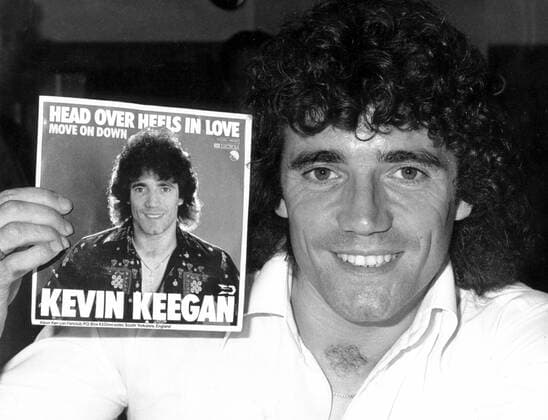 Kevin Keegan (England Hamburger SV) stellt seine Single -Head Over Heels In Love- vor