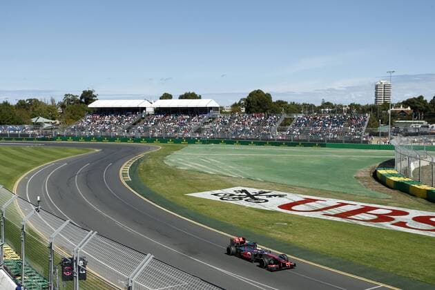 Motorsports: FIA Formula One World Championship 2013, Grand Prix of Australia, 5 Jenson Button (GBR, Vodafone McLaren Mercedes), xHOCHxZWEIx
