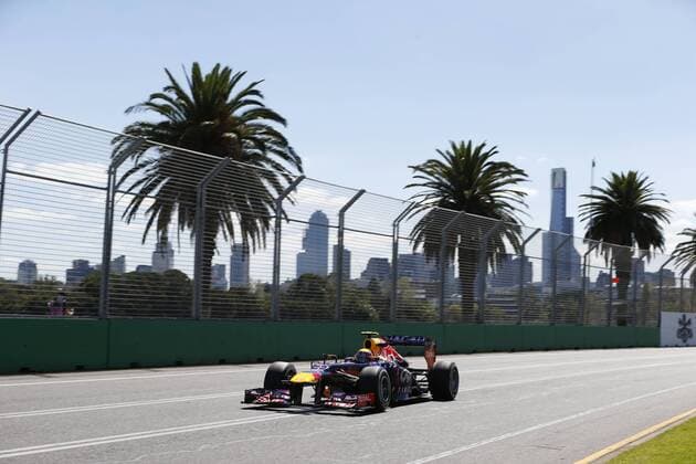 Motorsports: FIA Formula One World Championship 2013, Grand Prix of Australia, 2 Mark Webber (AUS, Infiniti Red Bull Racing), xHOCHxZWEIx