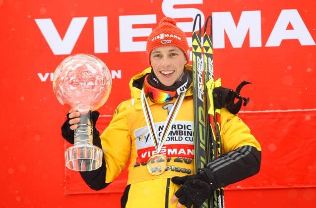 SKI NORDISCH - FIS WC Oslo OSLO,NORWEGEN,16.MAR.12 - SKI NORDISCH, NORDISCHE KOMBINATION - FIS Weltcup Finale, Siegerehrung für die Nordische Kombination der Herren. Bild zeigt Eric Frenzel (GER). Keywords: Kristallkugel. 