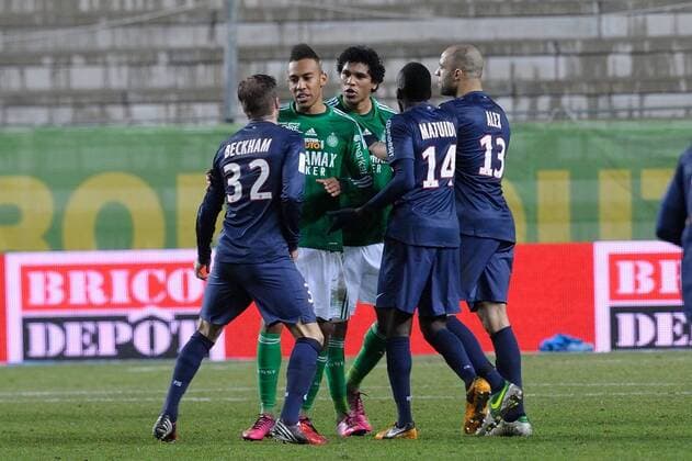Altercation entre Brandao (saint etienne) et David Beckham (psg)- Pierre Emerick Aubameyang (saint etienne) et Blaise Matuidi et Alex (psg) s interposent FOOTBALL : AS Saint Etienne vs Paris Saint Germain (PSG) - Ligue 1 - 17 03 2013 FredericChambert 